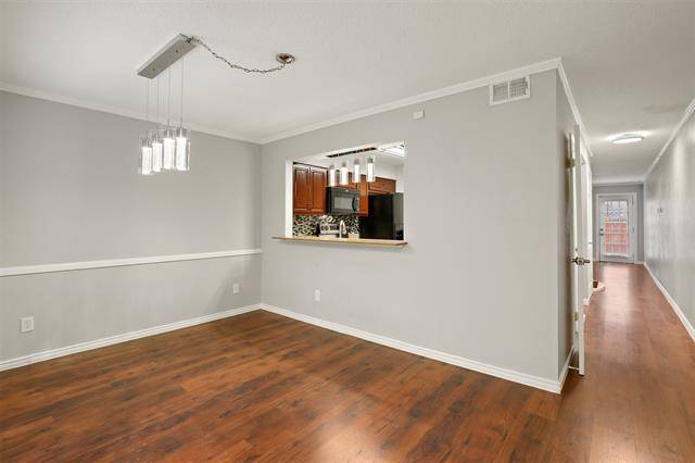 Dallas, TX 75231,6738 Eastridge Drive #107