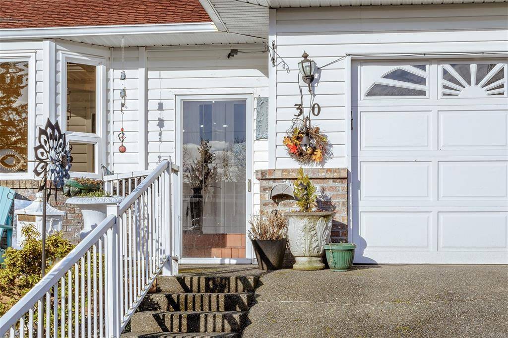 Duncan, BC V9L 4B4,3144 Sherman Rd #30