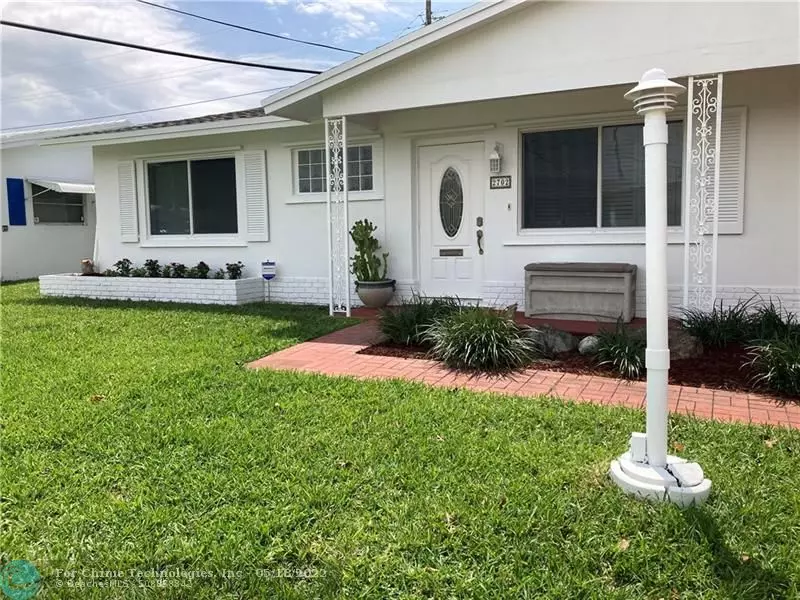 2702 NW 52nd Pl, Tamarac, FL 33309