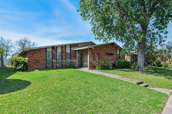 3034 Housley Drive, Dallas, TX 75228