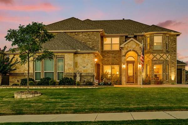 202 Chateau Avenue, Kennedale, TX 76060