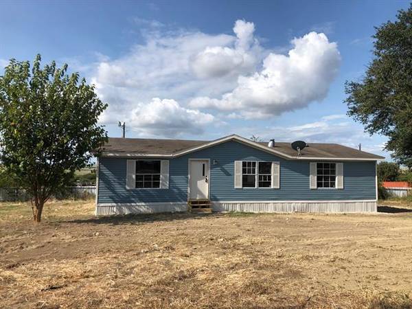 9713 Valley Road, Joshua, TX 76058