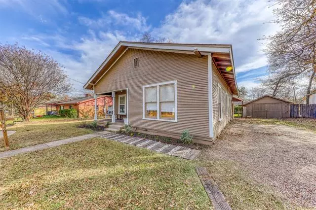 Weatherford, TX 76086,319 W Russell Street