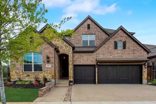 901 Prairie Ridge Lane, Arlington, TX 76005