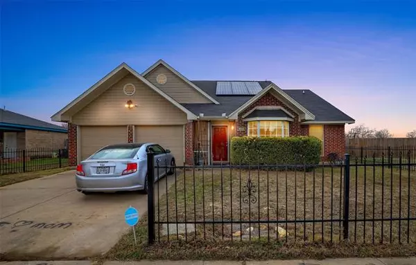 8032 Natalie Drive, Fort Worth, TX 76134