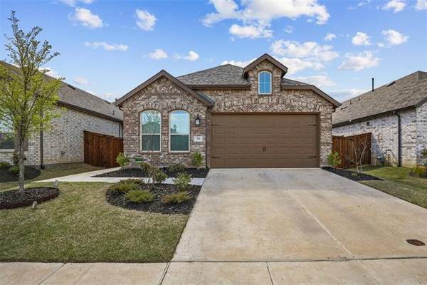 3509 Oak Leaf Court, Aubrey, TX 76227