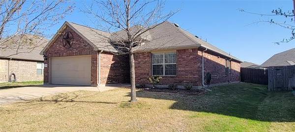 1314 Hearthstone Drive, Burleson, TX 76028