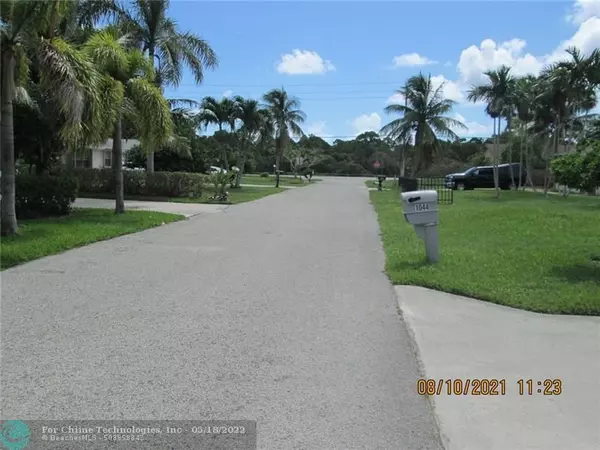 Lantana, FL 33462,1059 Oleander Rd