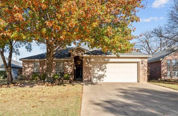 1409 Park Palisades Drive, Corinth, TX 76210