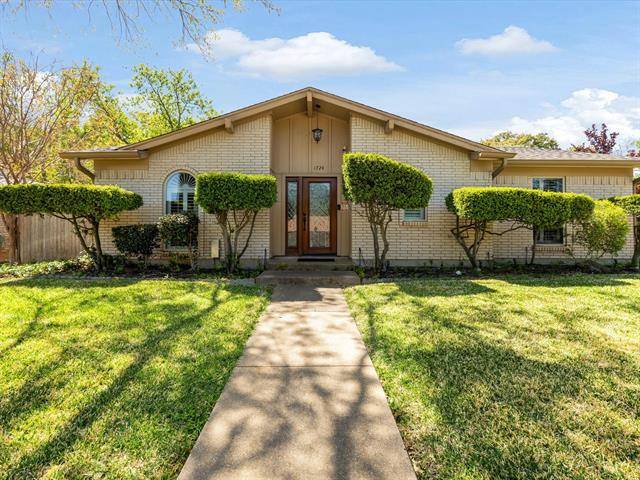 1724 Windsor Drive, Arlington, TX 76012