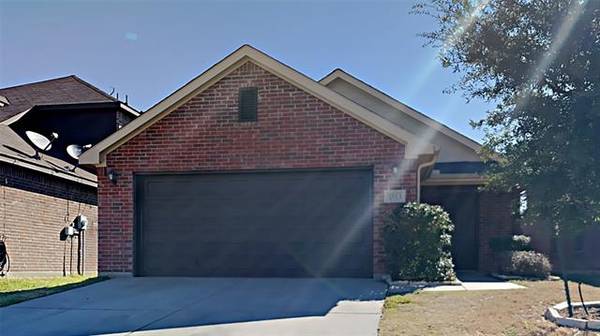 5513 Thunder Bay Drive, Fort Worth, TX 76119