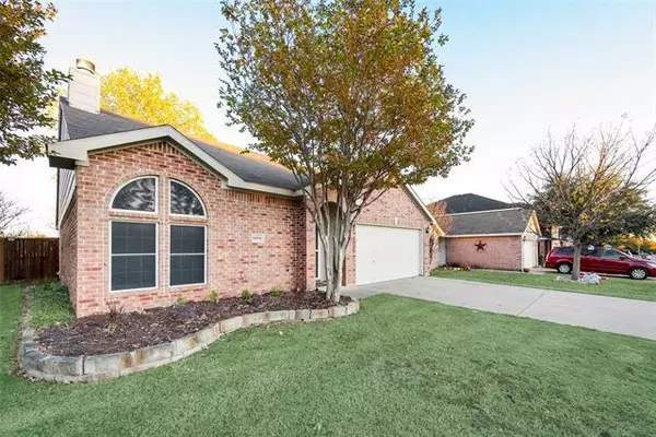 8856 Chaps Avenue, Fort Worth, TX 76244