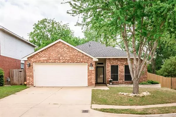 5449 Kingsknowe Parkway, Fort Worth, TX 76135