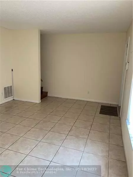 Davie, FL 33314,4162 SW 65th Ave  #84