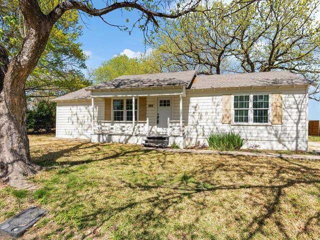303 S Bois D Arc Street, Grandview, TX 76050