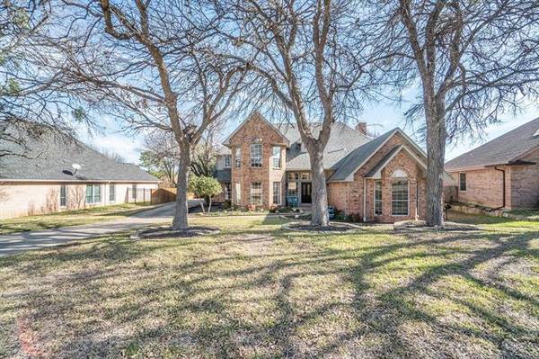 106 Greenhill Trail S, Trophy Club, TX 76262