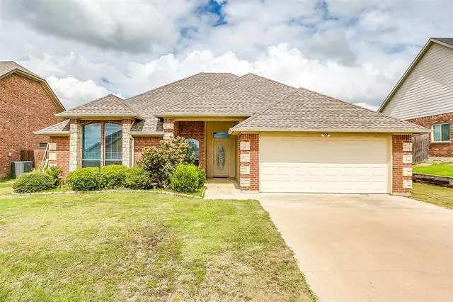 1708 Riverway Drive, Cleburne, TX 76033