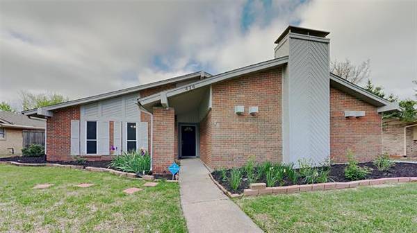 414 Los Santos Drive, Garland, TX 75043