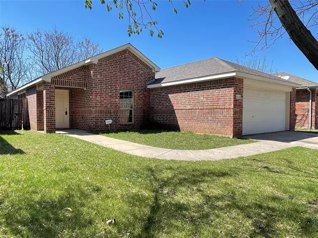 9312 Aubree Court, Fort Worth, TX 76140