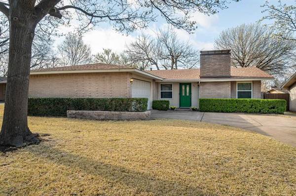 911 Meadow View Drive, Richardson, TX 75080