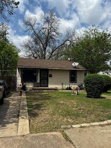 2425 E Overton Road, Dallas, TX 75216