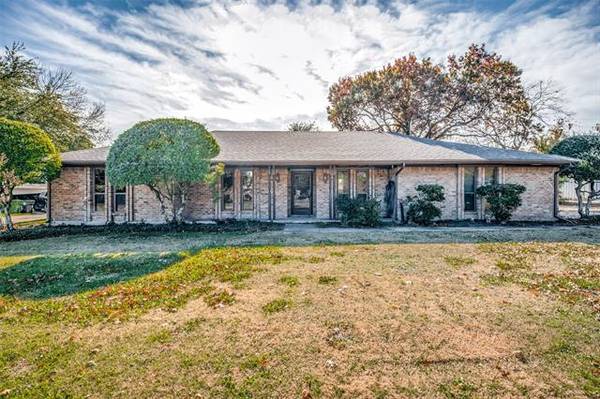 322 Willow Wood Street, Murphy, TX 75094