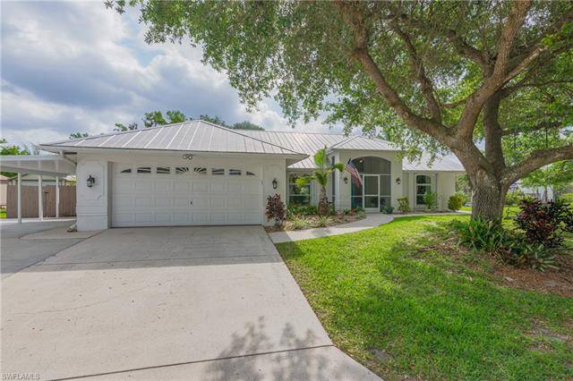 1891 Carbonata DR, Alva, FL 33920