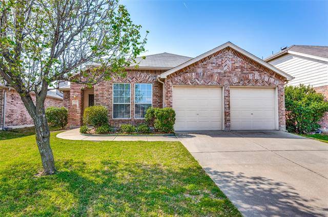 918 Swift Drive, Aubrey, TX 76227