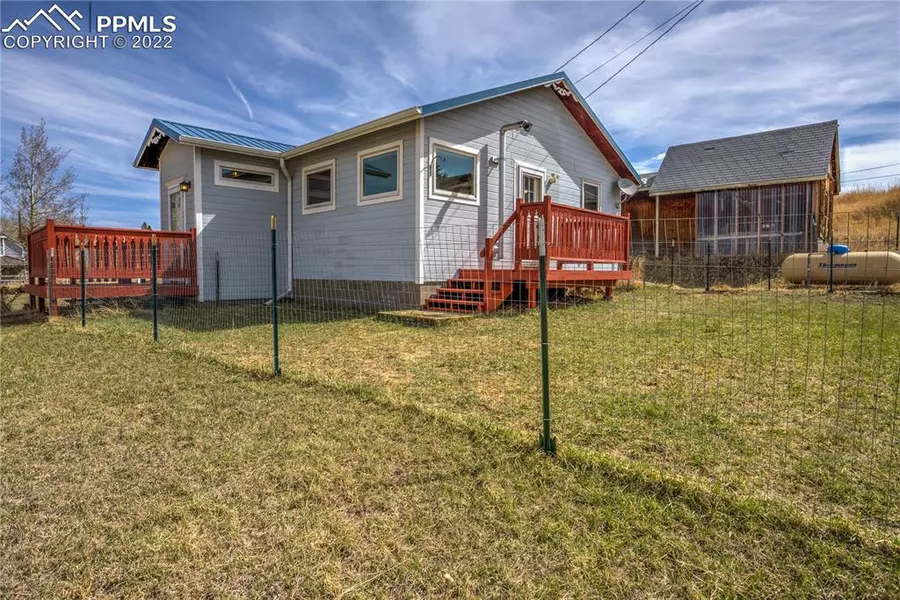 320 W Bennett AVE, Cripple Creek, CO 80813