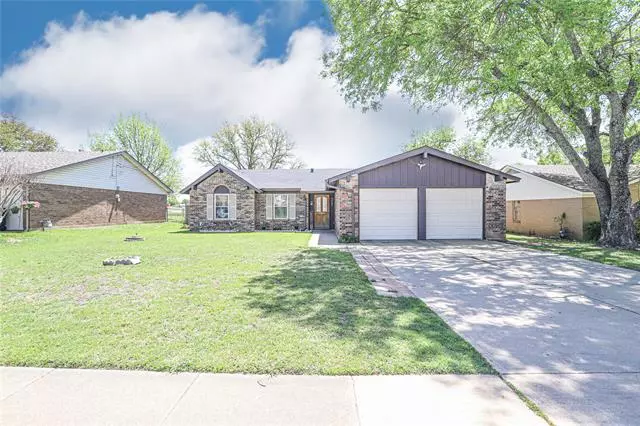 1427 Mimosa Street, Cleburne, TX 76033