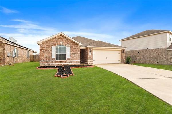 175 Kennedy Drive, Venus, TX 76084