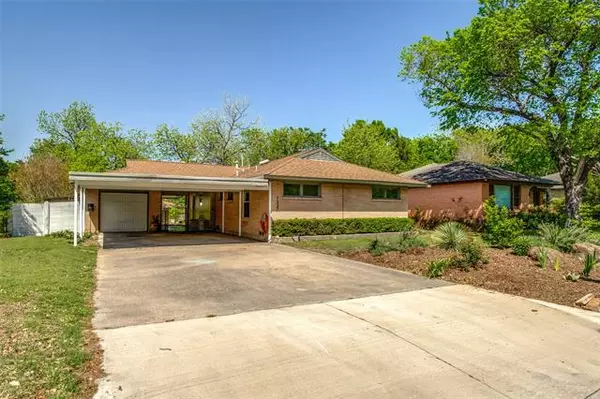 7337 Ravehill Lane, Dallas, TX 75227