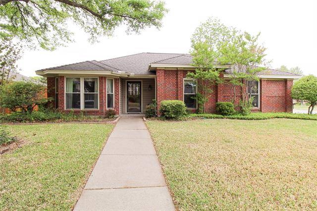 105 Ridgegate Drive, Garland, TX 75040