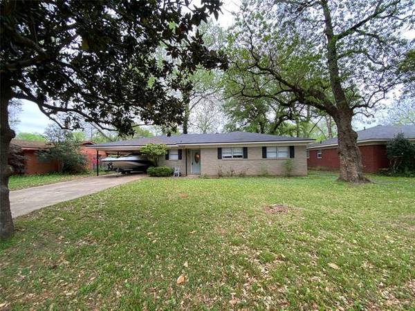 1827 Bayou Drive, Shreveport, LA 71105