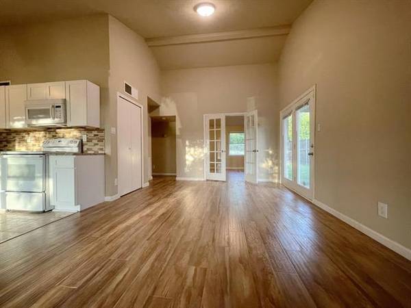 7504 Independence Drive, The Colony, TX 75056