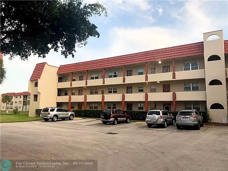 Sunrise, FL 33322,8000 N Sunrise Lakes Dr  #310