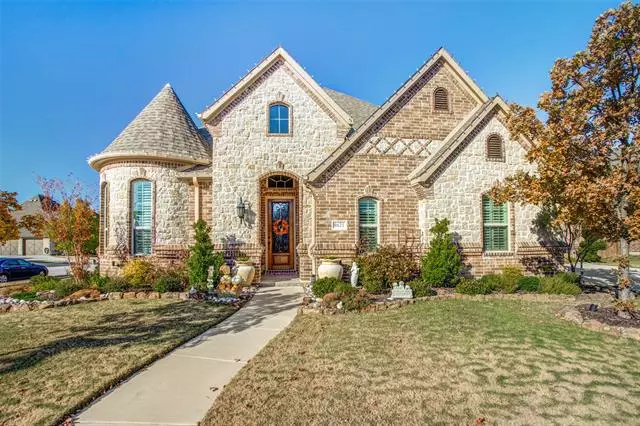 8621 Clara Lane, North Richland Hills, TX 76248