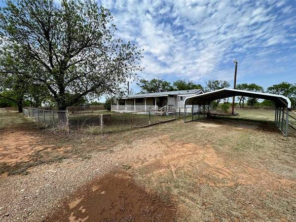 674 County Road 819, Sylvester, TX 79560