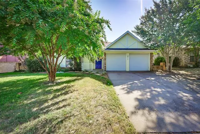 5811 Cedar Ridge Drive, Arlington, TX 76017