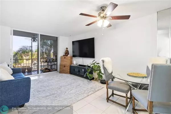 Pompano Beach, FL 33062,1391 S Ocean Blvd  #306