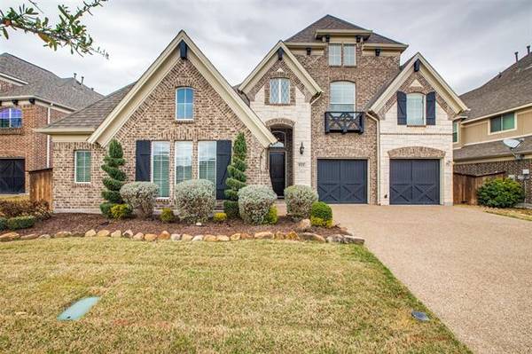 833 Southern Hills Way, Aubrey, TX 76227