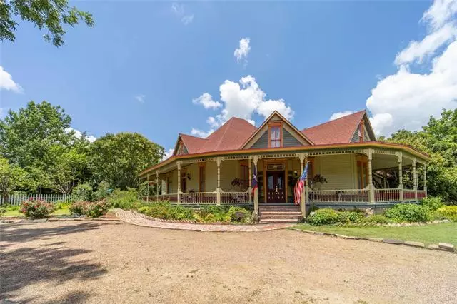 506 W Mesquite Street, Dublin, TX 76446