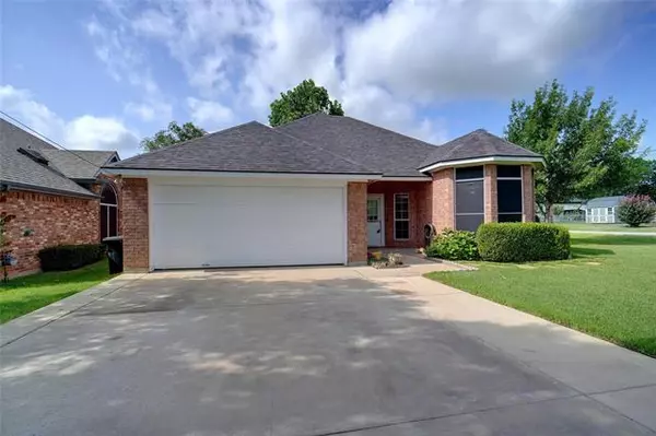 Justin, TX 76247,319 W 6th Street