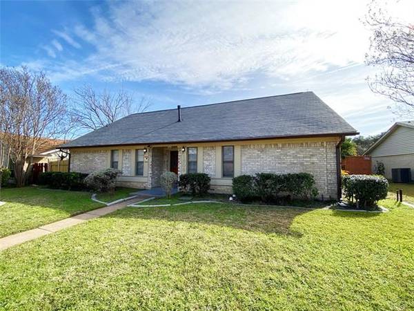 1808 Rainbow Drive, Richardson, TX 75081