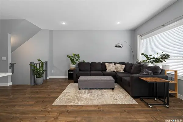 238 Stilling UNION, Saskatoon, SK S7V 0V3