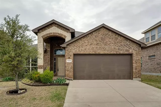 15725 Carlton Oaks Drive, Fort Worth, TX 76177