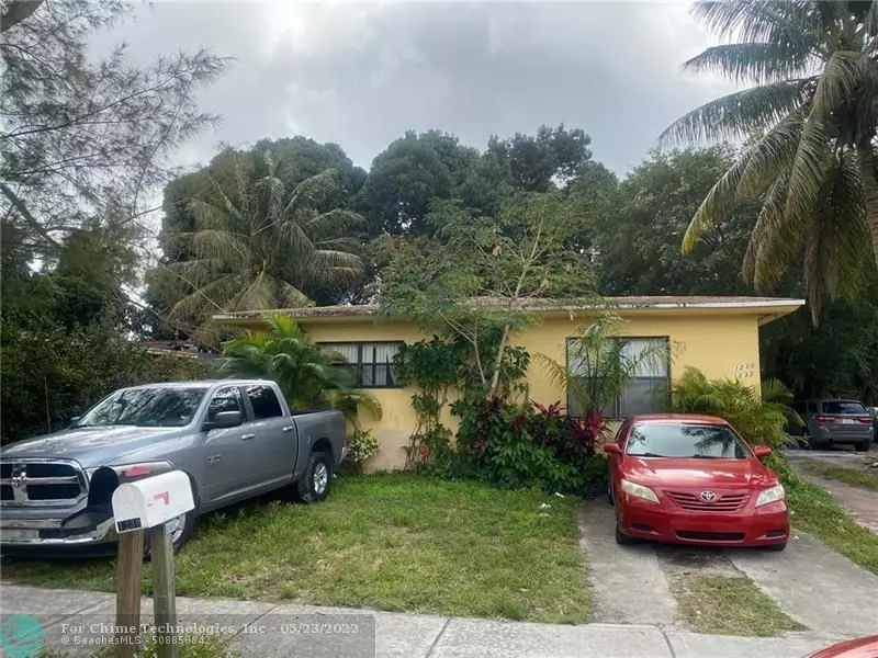 1230 NE 148th St, Miami, FL 33161