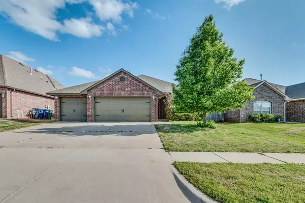 2132 NW 158th Street, Edmond, OK 73013