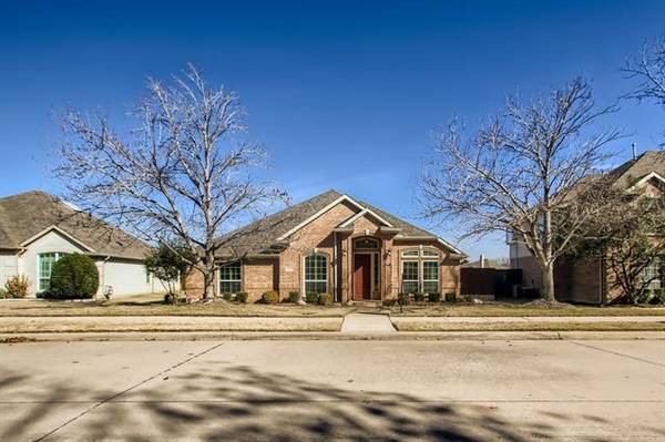 2805 Vista View Drive, Lewisville, TX 75067