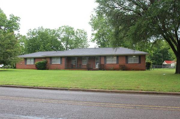 519 S Walnut Street, Winnsboro, TX 75494